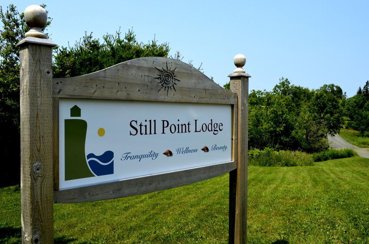 Still Point Lodge Deep Brook Eksteriør bilde